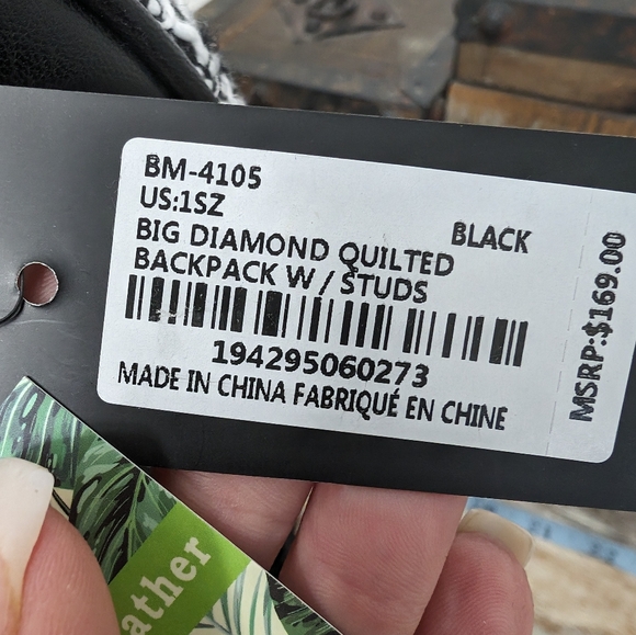 NWT Badgley Mischka Tweed/Quilted Vegan Leather Backpack - Picture 10 of 11